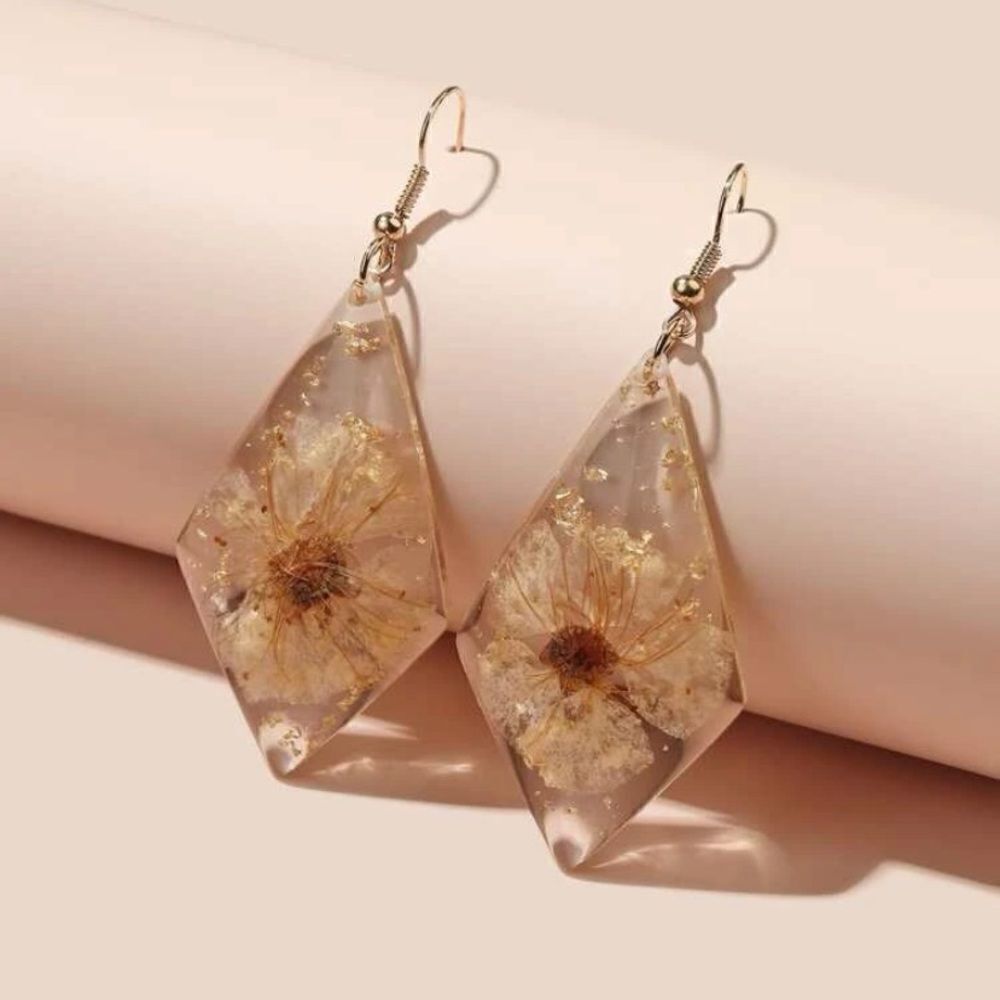 ✨🆕✨ Boho Flower Design Geometric Drop Earrings ✨